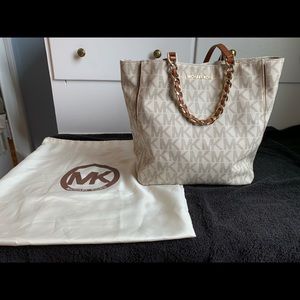 Michael Kors bag